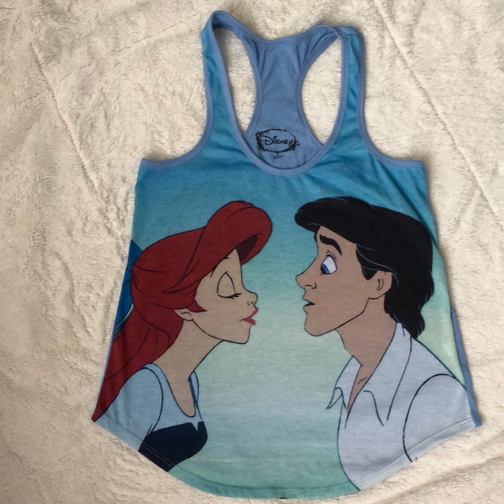 ⭐️Disney Little Mermaid Tank (Kiss The Girl)